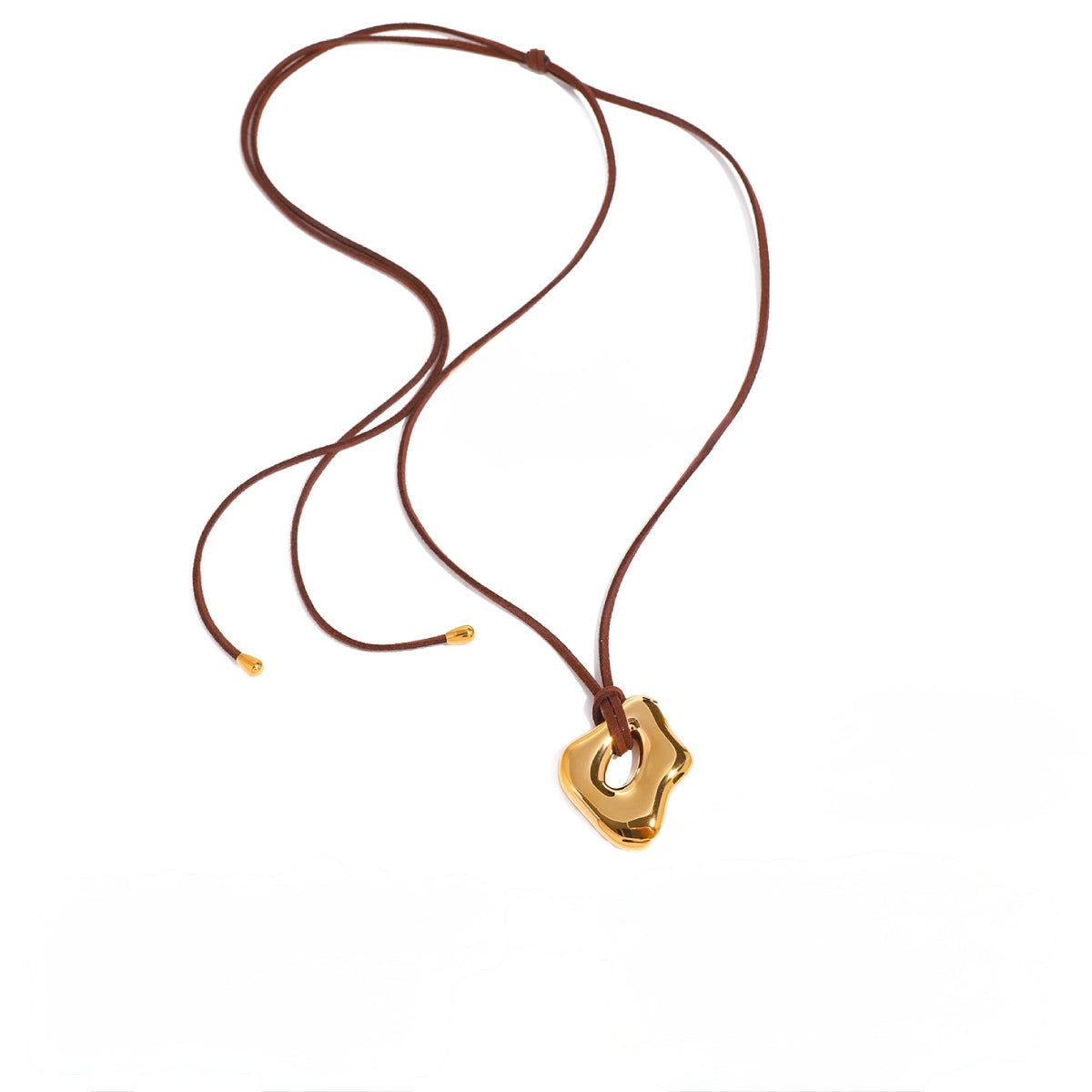 D24 - Collar largo, ajustable con dije. Correa café con dije dorado. Acero inoxidable.