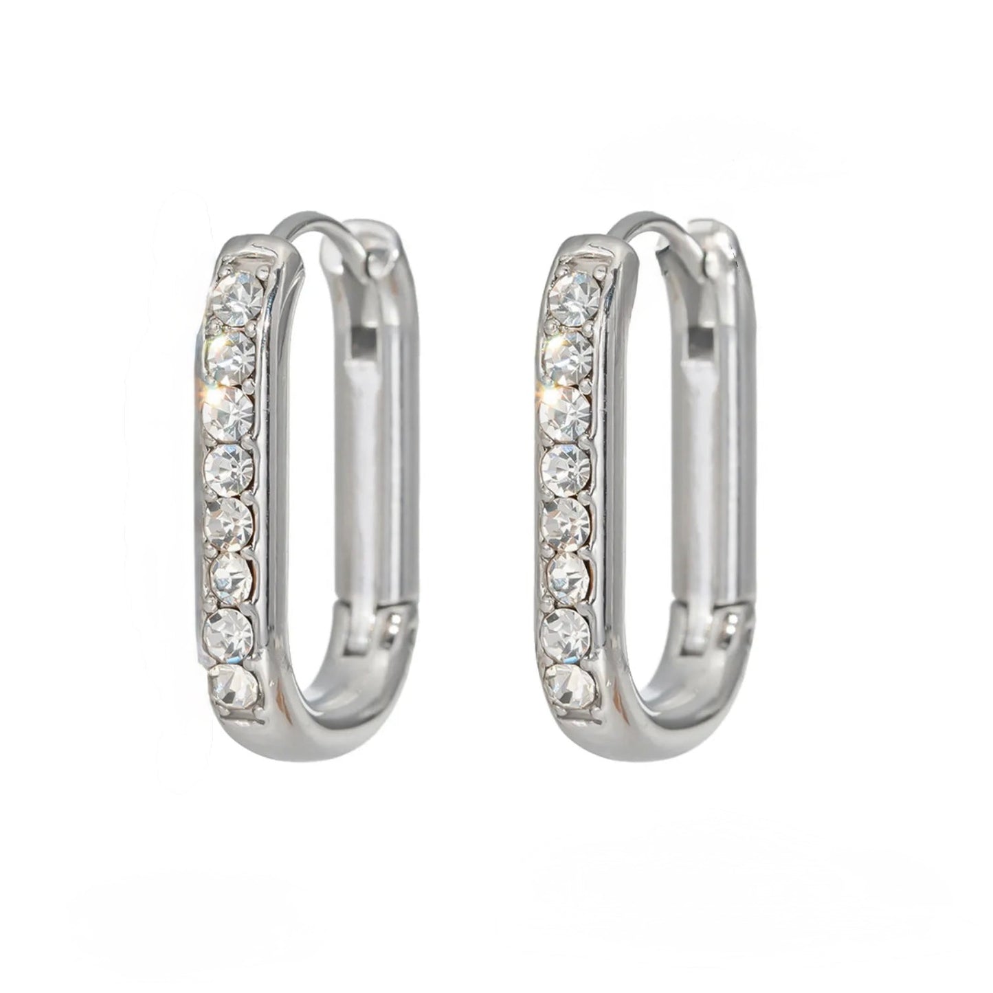 B22 - Arracadas con circonias. Color plateado. Acero inoxidable.