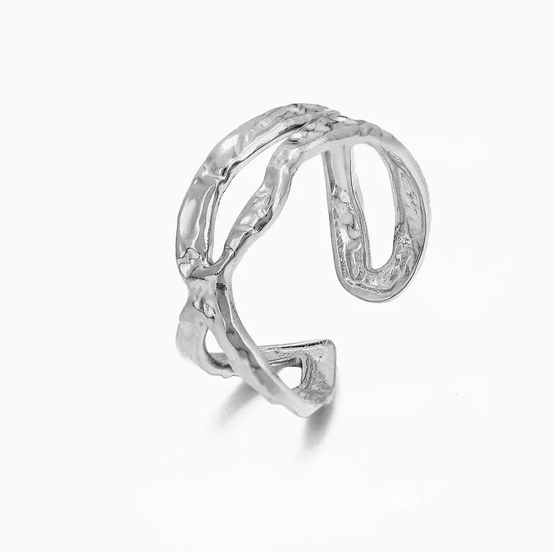 C15 - Anillo dos líneas, ajustable. Color plateado. Acero inoxidable.