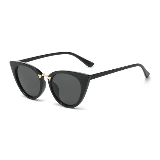 Lentes para sol. Armazón negro.