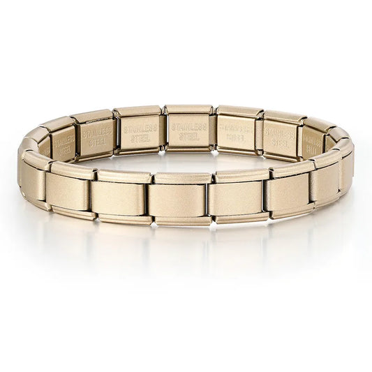 Pulsera italiana. Color dorado claro mate. Acero inoxidable.