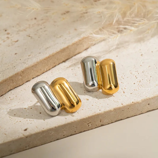 B06 - Aretes medianos. Color dorado y plateado. Acero inoxidable.