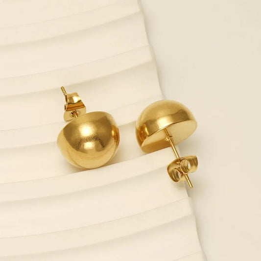 Aretes medio círculo. Color dorado. Acero inoxidable.
