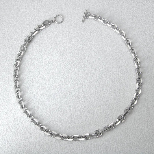 E10 - Collar cadena. Color plateado. Acero inoxidable.