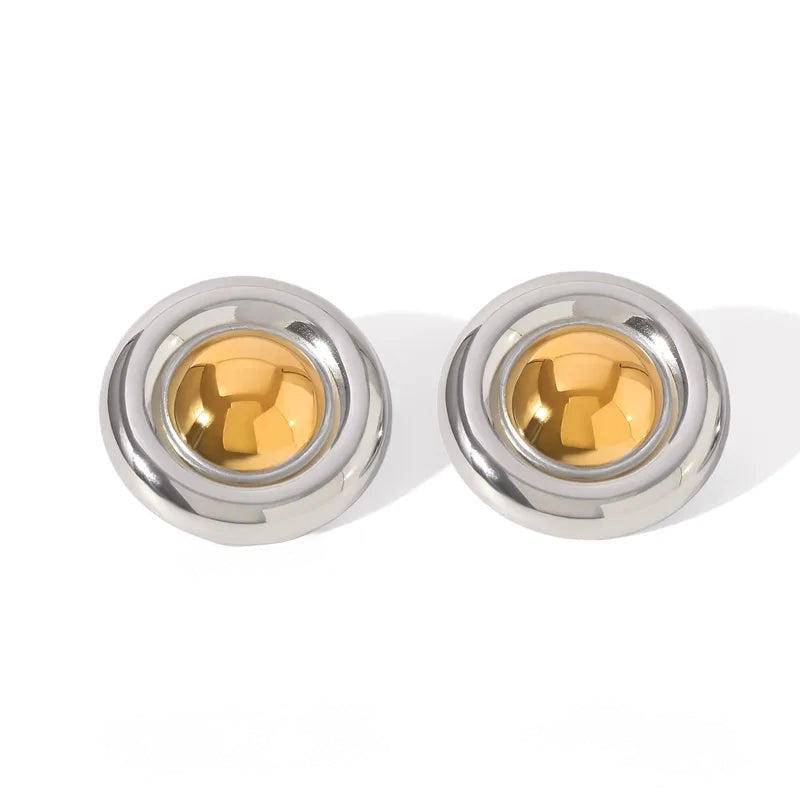 D23 - Aretes medianos redondos. Color dorado con plateado. Acero inoxidable.