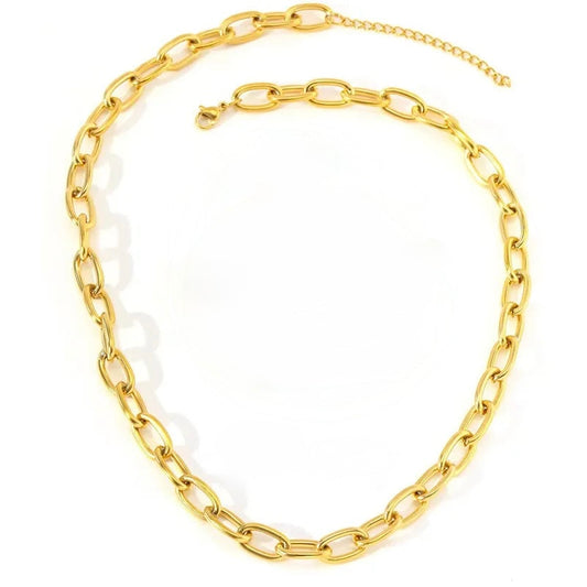 P02 - Collar eslabones. Color dorado. Acero inoxidable.