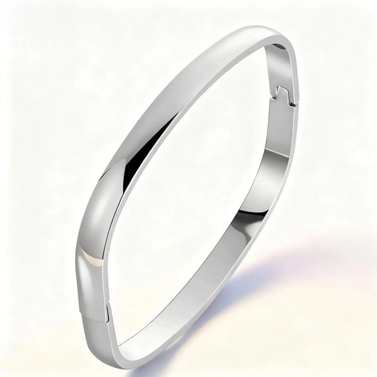 G17 - Pulso rígido cuadrado. Color plateado. Acero inoxidable.