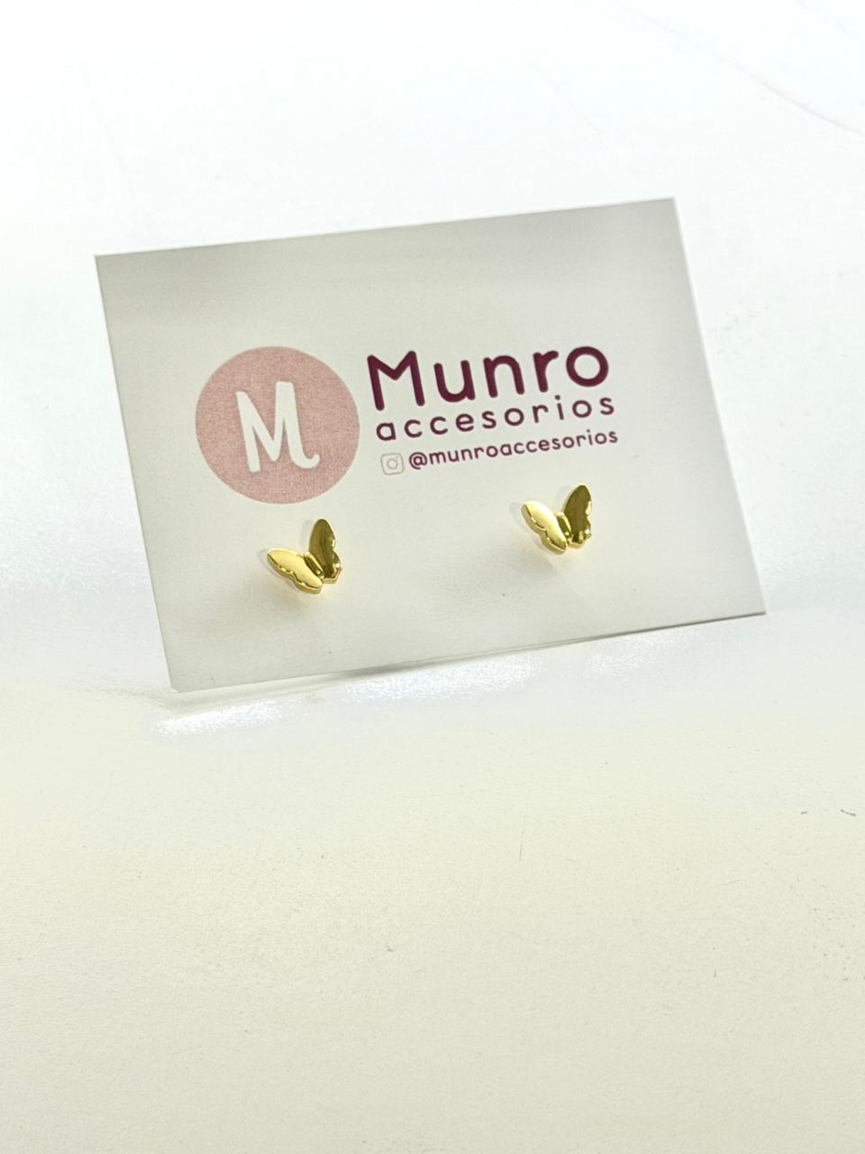 G20 - Aretes de mariposa minis. Color dorado. Acero inoxidable.