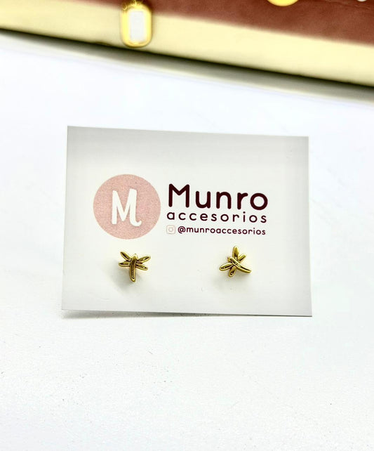 H01 - Aretes de libélulas minis. Color dorado. Acero inoxidable.