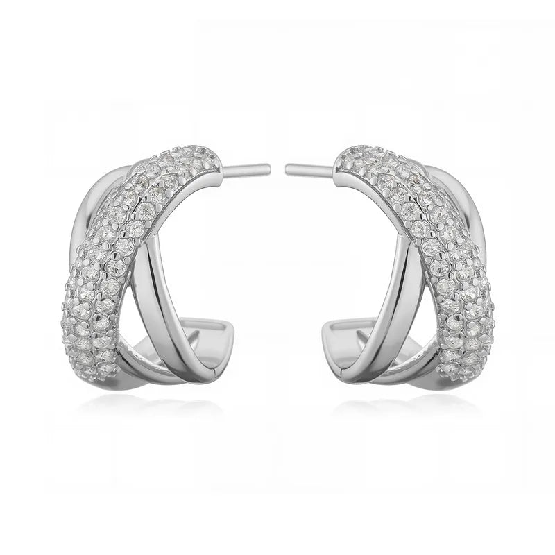 L11 - Aretes cruz con circonias. Color plateado. Acero inoxidable.