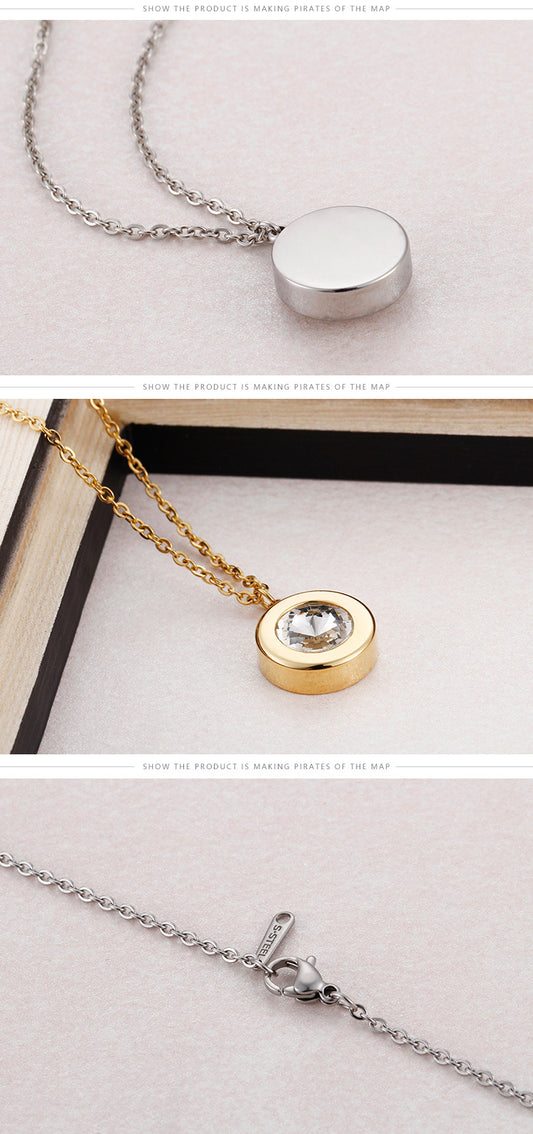 L17 - Collar con dije circulo con circonia. Color dorado. Acero inoxidable.