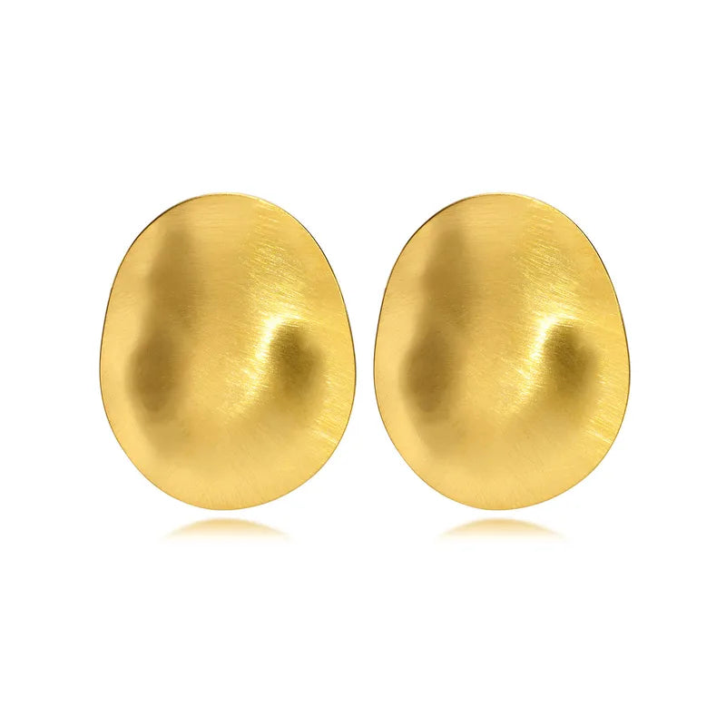 M10 - Aretes medianos con textura. Color dorado. Acero inoxidable.